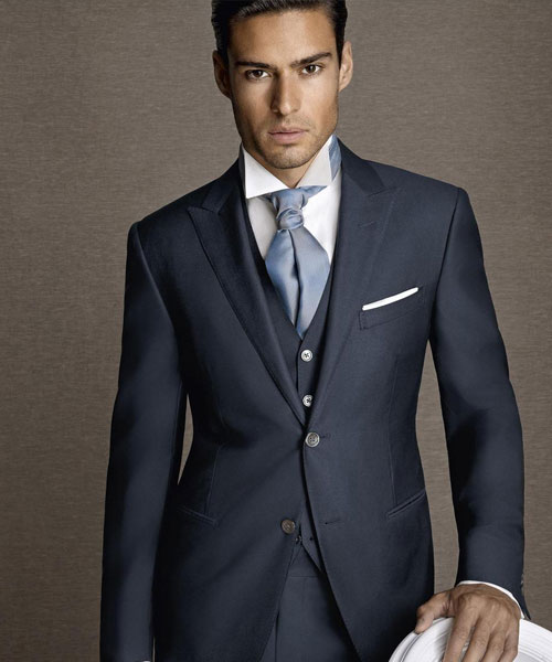 Paletós e trajes masculinos Categoria de produtos 02. Paletós e trajes masculinos